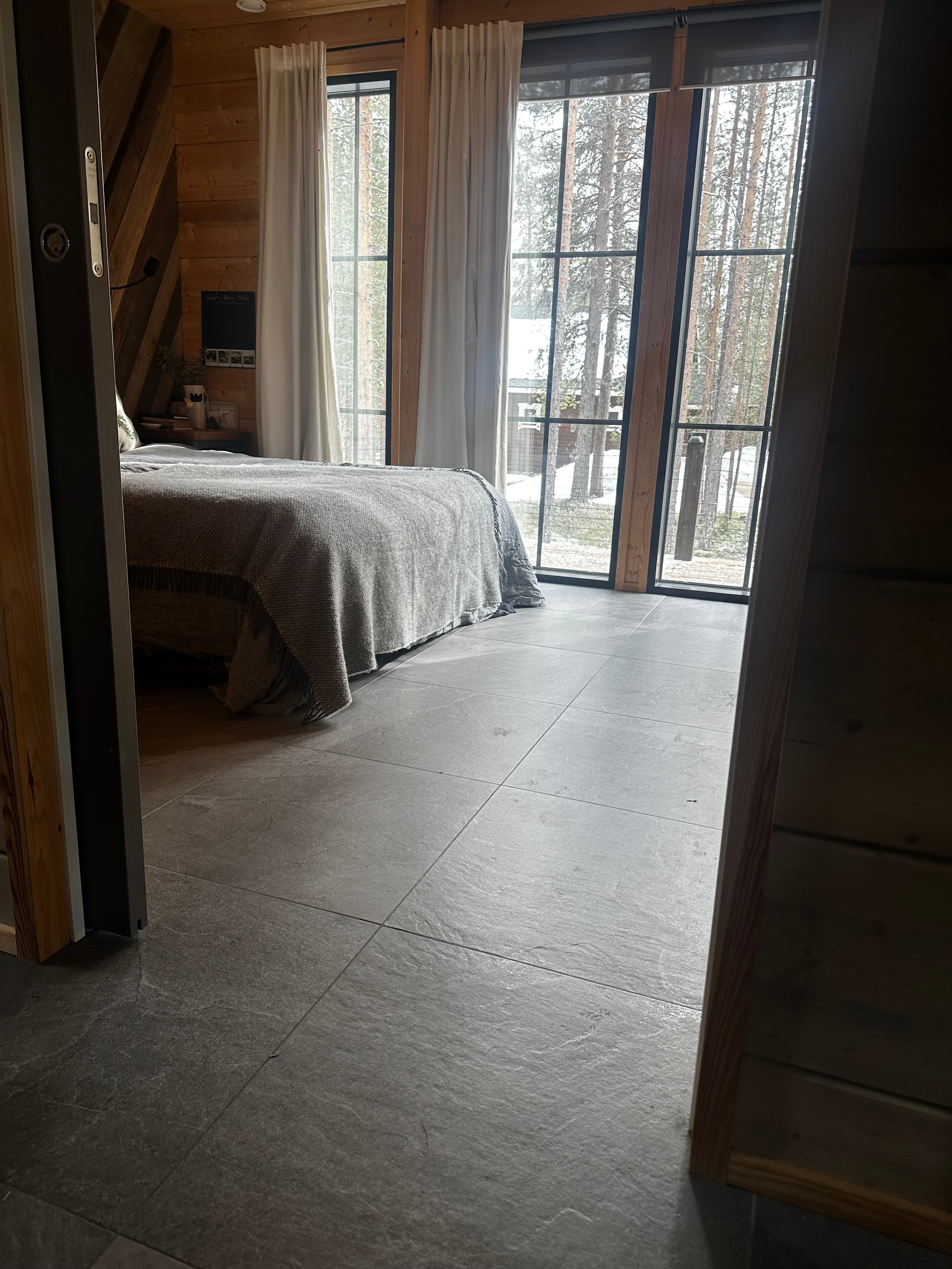 Quality detail at Snow & Pine log cabin